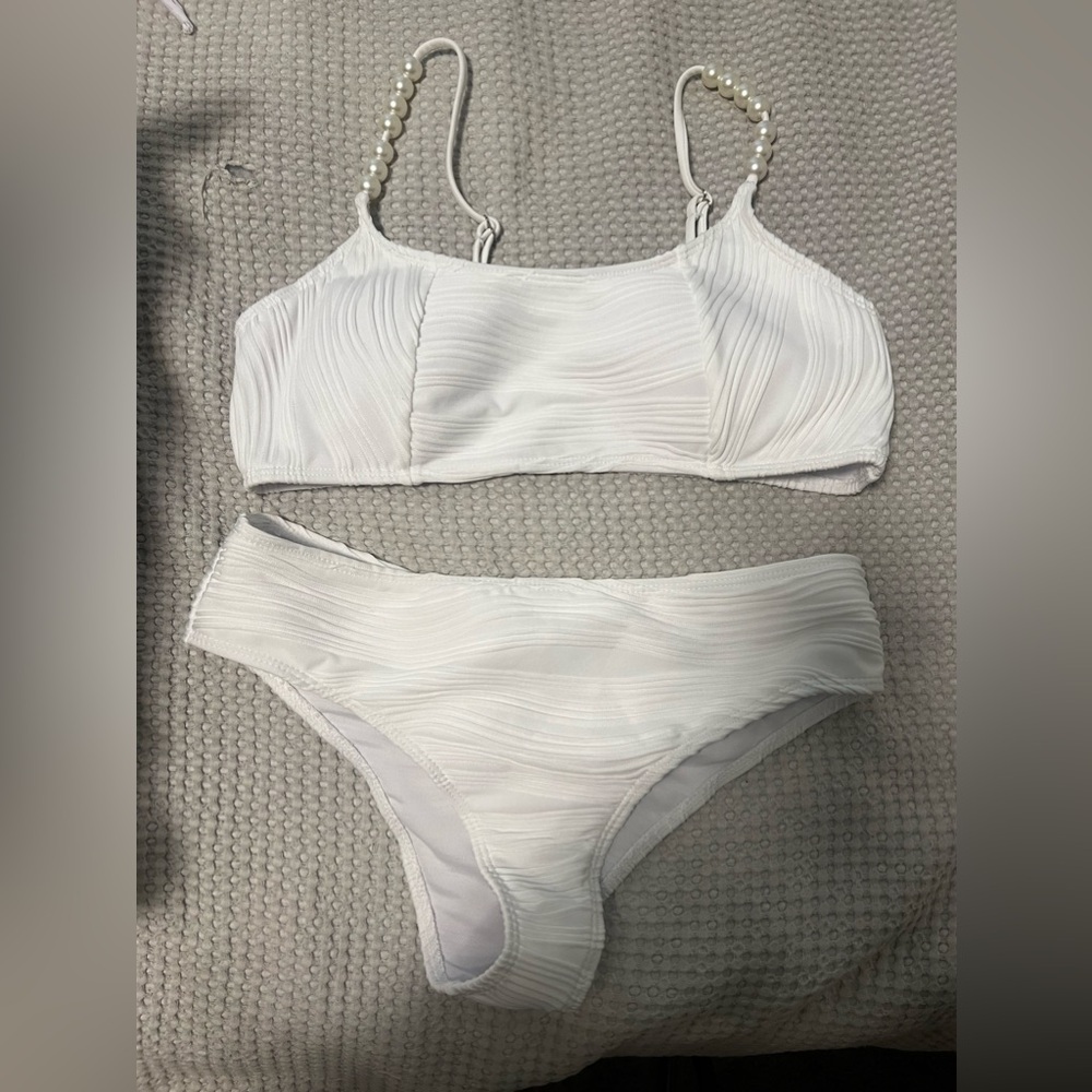 White two piece swimsuit set